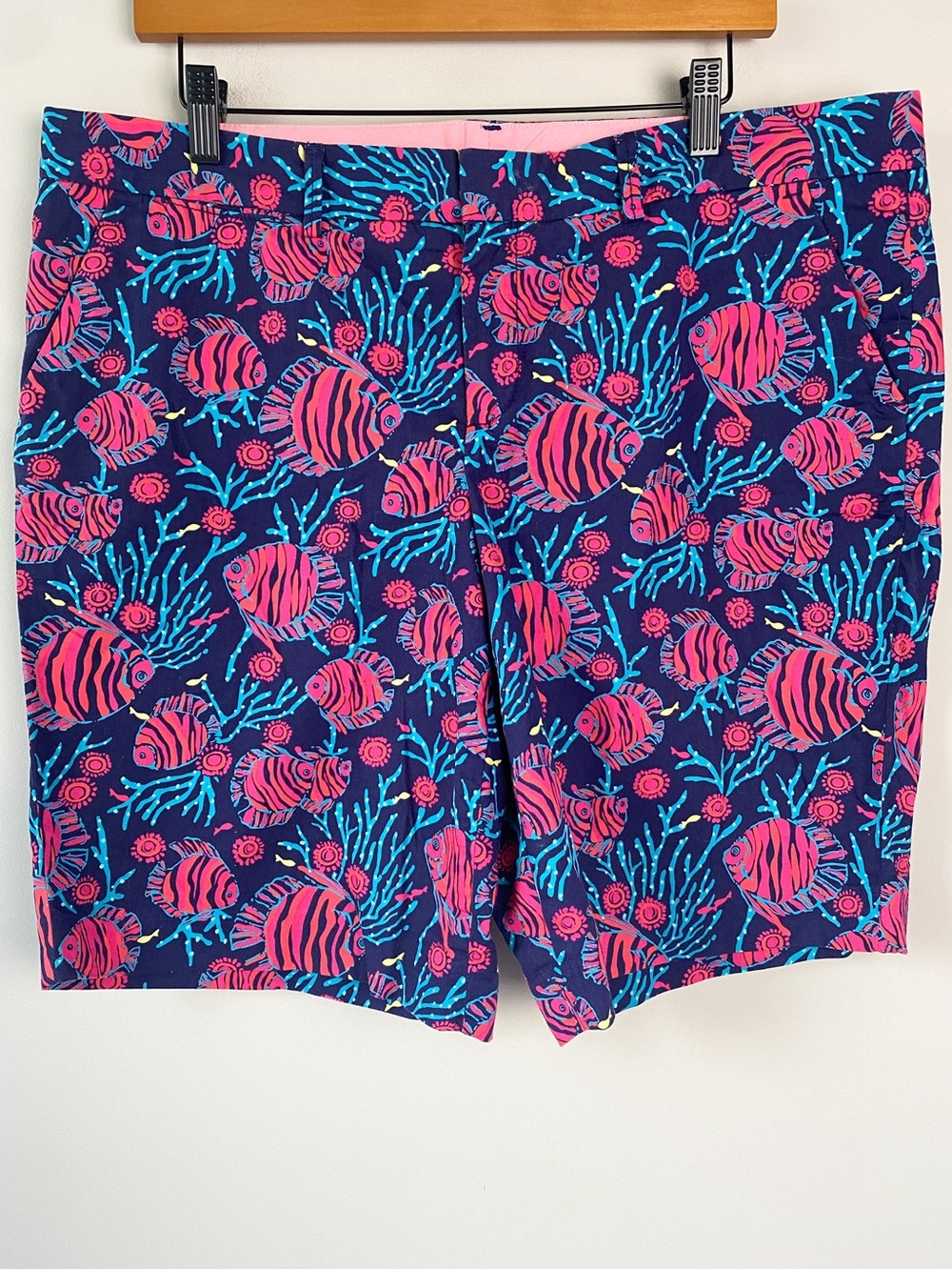Lilly Pulitzer Womens Avenue Bermuda Shorts 14 Navy Jammin Fish Print Coastal